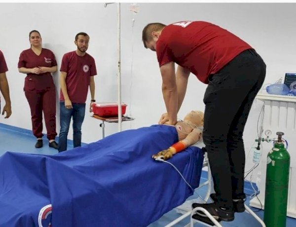 UCP realiza capacitação em urgência e emergência em Pedro Juan Caballero Centenas de pessoas já foram atendidas pela Unidade de Urgência e Emergência da UCP